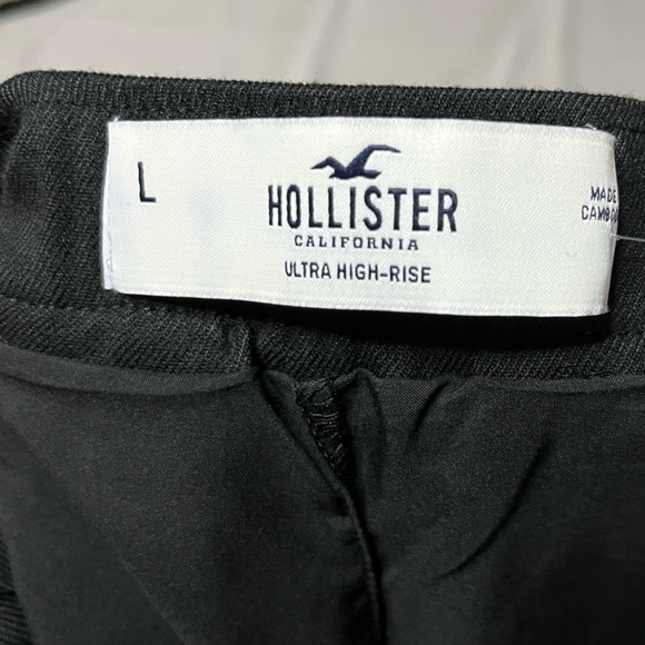 Hollister Black High Waisted Pleaded Skirt - Picture 7 of 9